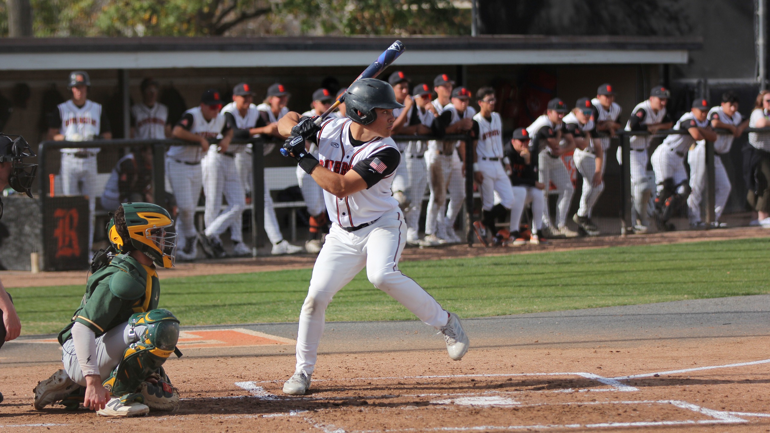 Tigers Go Long in Victory over Hornets