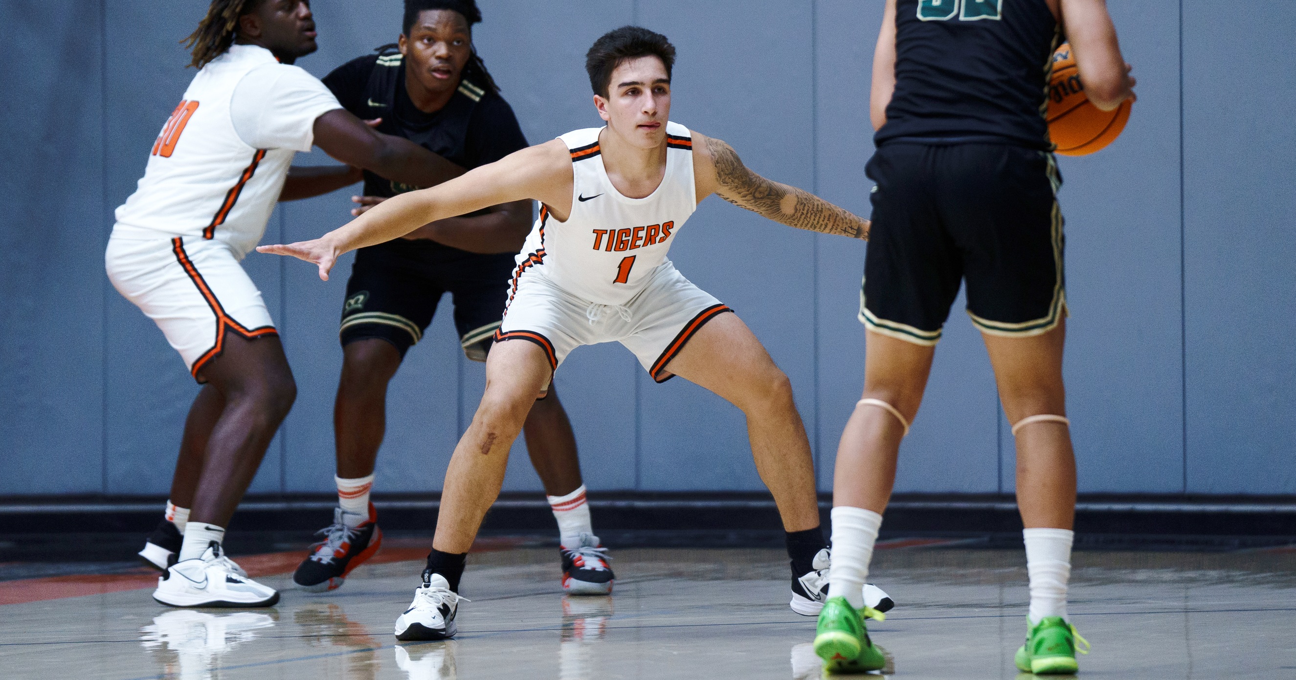 Riverside Snags Second-Consecutive Conference Win