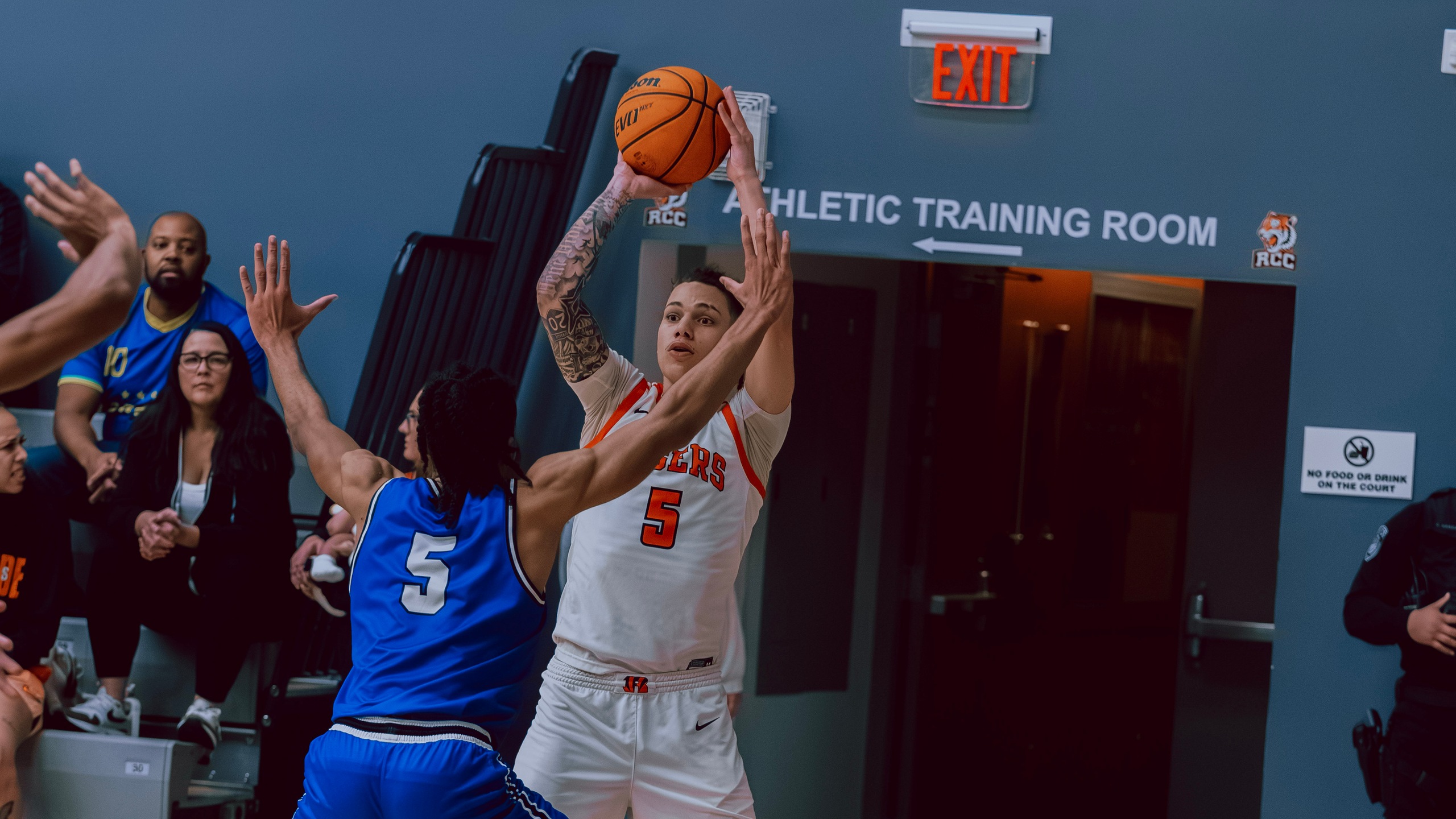 Lasers Take Buzzer-Beater Win from Tigers