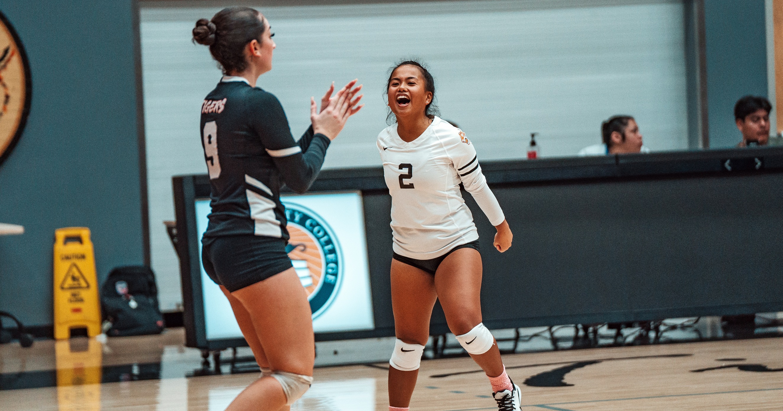 Riverside Falters in Five at Home