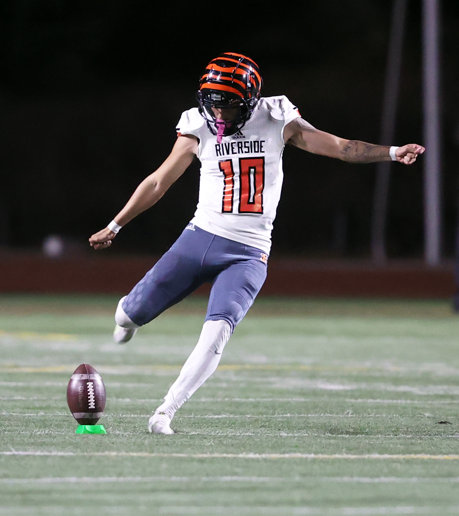 Ricardo Chavez, Sophomore, Kicker